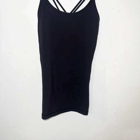Lululemon black Strappy built in bra no pads fitted tank top - Picture 3 of 8